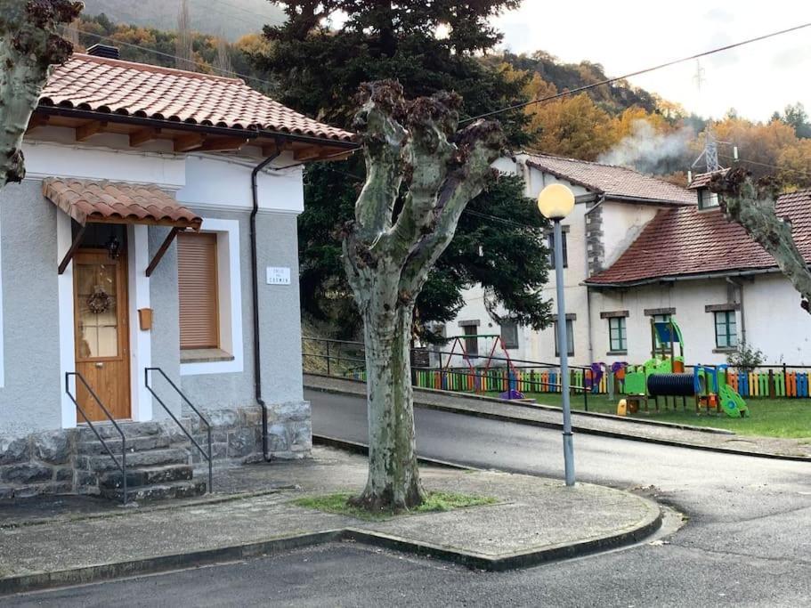فيلا La Casa De La Colonia Seira المظهر الخارجي الصورة